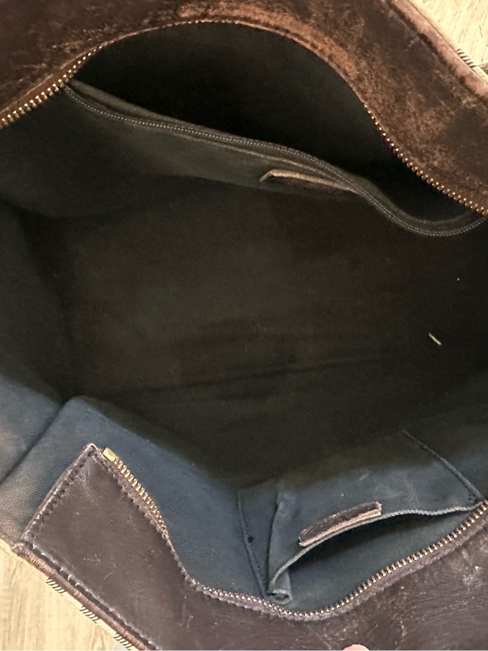 Burberry tote - Picture 7 of 10